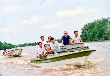 Vùng Tứ giác Long Xuyên có kênh ông Võ Văn Kiệt rộng bao nhiêu ha, qua mấy tỉnh miền Tây nước ta?- Ảnh 2.