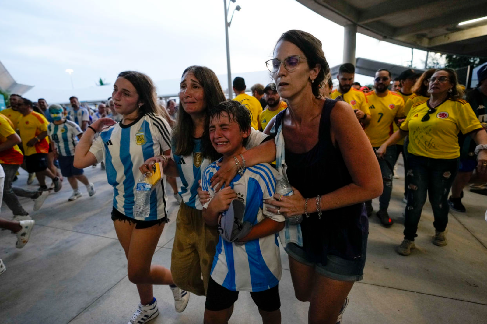 Vì sao trận Argentina vs Colombia bị lùi giờ?- Ảnh 11.