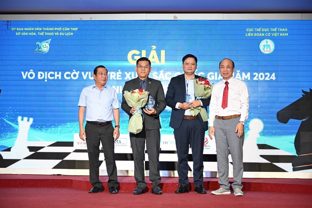 450 kỳ thủ tranh tài tại giải cờ vua trẻ xuất sắc quốc gia năm 2024 tranh cúp Giga Gift- Ảnh 3.