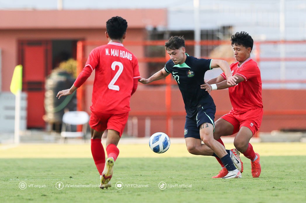 CĐV Indonesia hả hê khi U19 Việt Nam bại trận- Ảnh 1. CĐV Indonesia hả hê khi U19 Việt Nam bại trận- Ảnh 1.