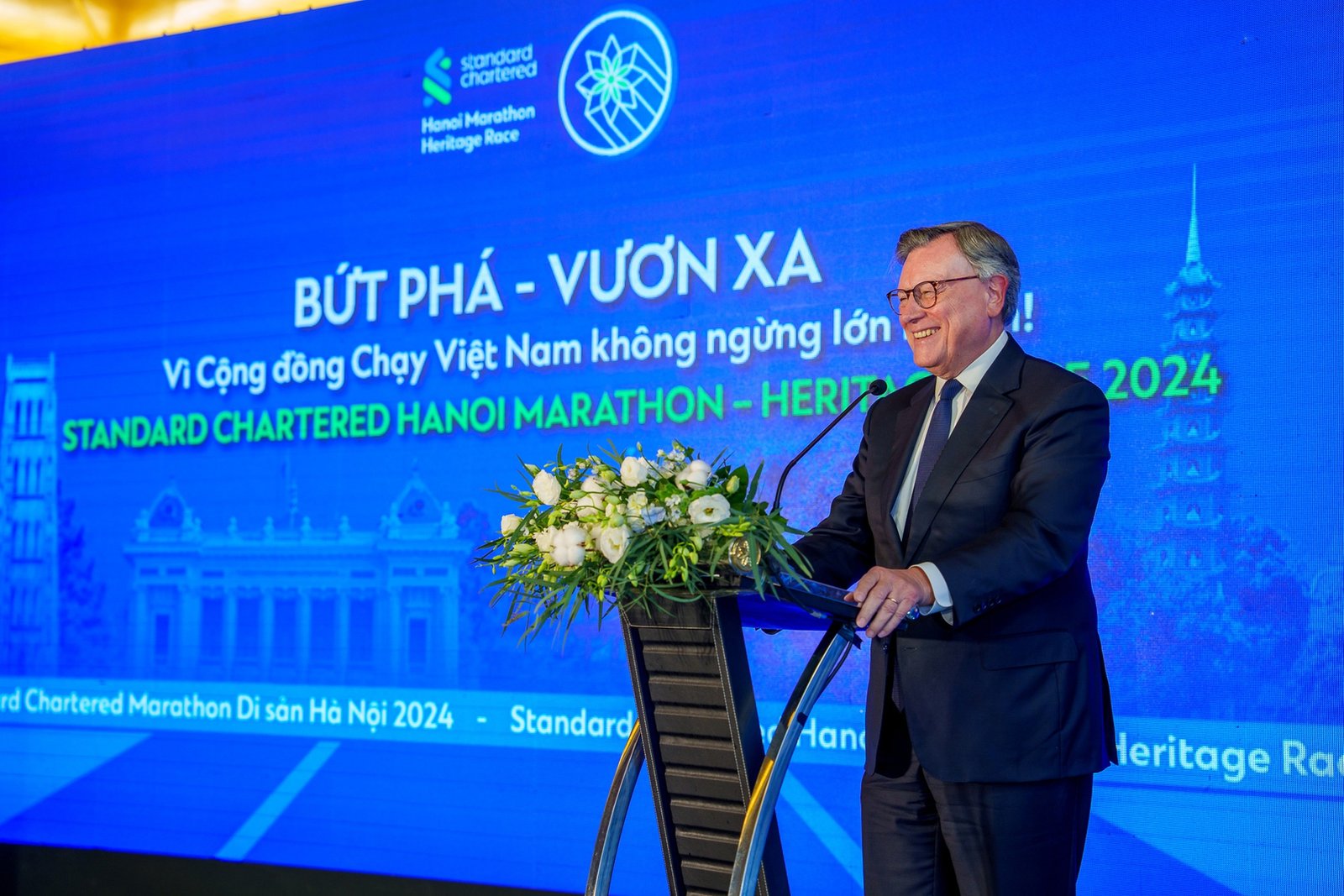 Standard Chartered Marathon Di sản Hà Nội 2024: Bứt phá vươn xa, điểm giao thoa văn hoá & thể thao- Ảnh 3.