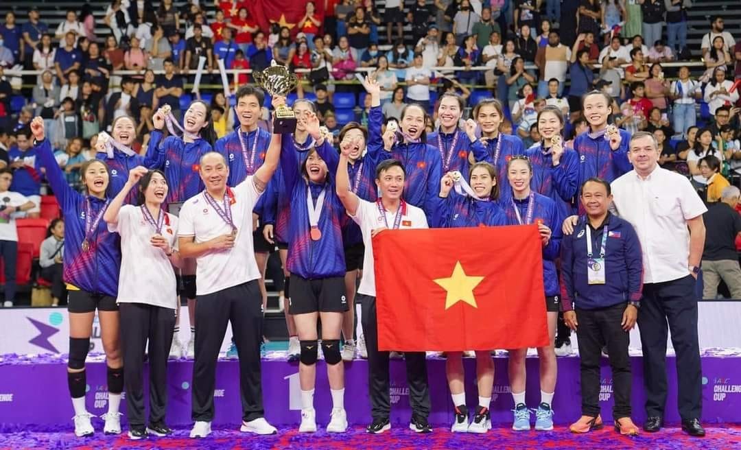 Vô địch AVC Challenge Cup 2024, ĐT bóng chuyền nữ Việt Nam nhận thưởng bao nhiêu?- Ảnh 1.