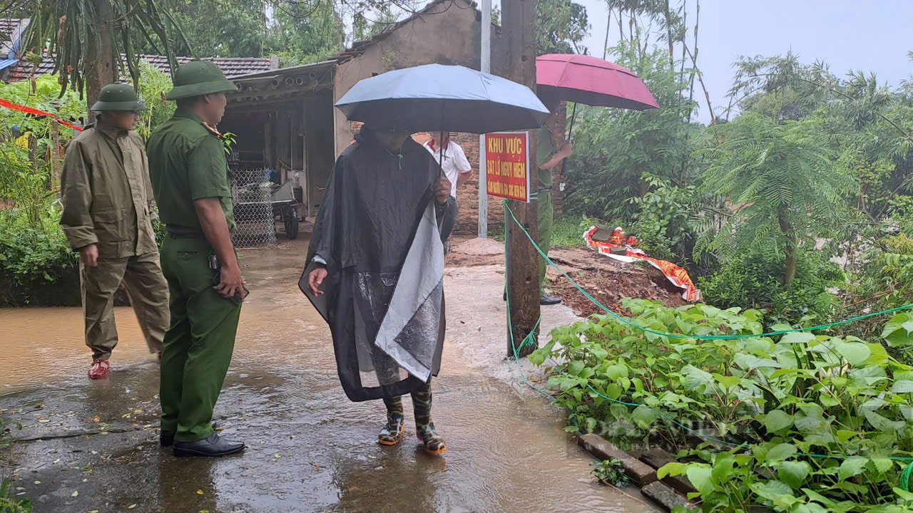 Mưa lớn liên tiếp nhiều giờ, nhiều nơi ở Thái Nguyên ngập úng cục bộ, cảnh báo lũ lụt, sạt lở cao- Ảnh 6.