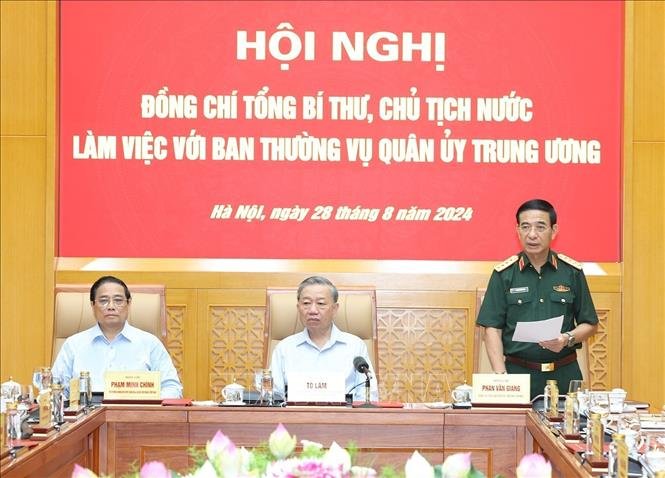 Tổng Bí thư, Chủ tịch nước Tô Lâm làm việc với Thường vụ Quân ủy Trung ương - Ảnh 3.