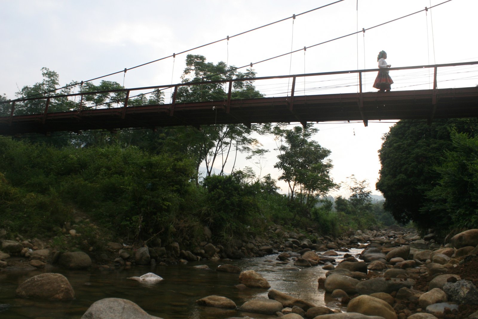 Ngẩn ngơ ở chợ San Thàng - Ảnh 3.