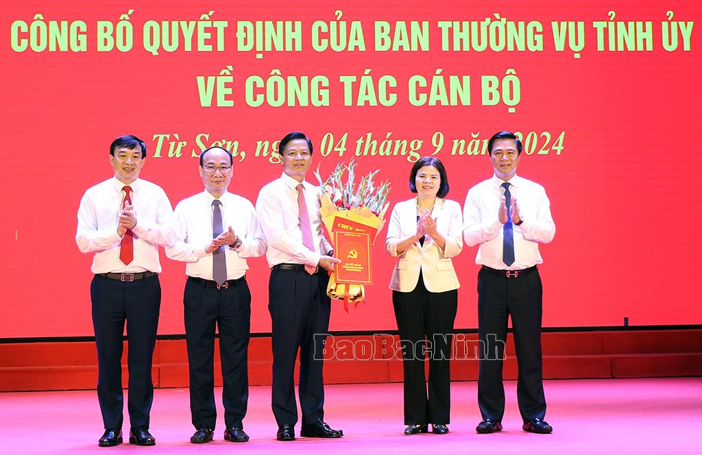 Bắc Ninh có tân Bí thư Thành ủy Từ Sơn, Bí thư Thị ủy Quế Võ và Giám đốc Sở Nội vụ - Ảnh 2.