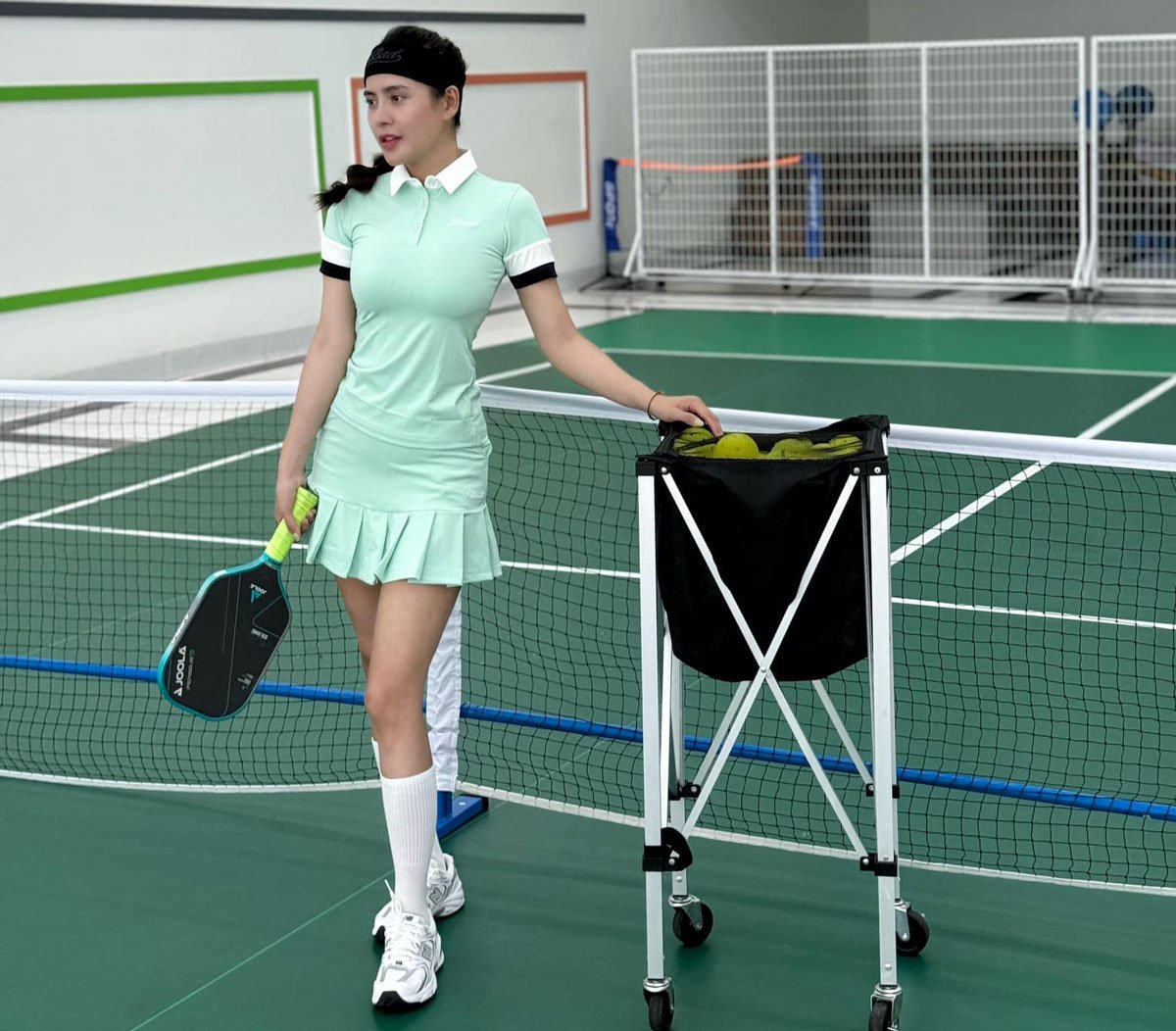 Những nàng WAGs Việt theo trào lưu chơi pickleball - Ảnh 3.