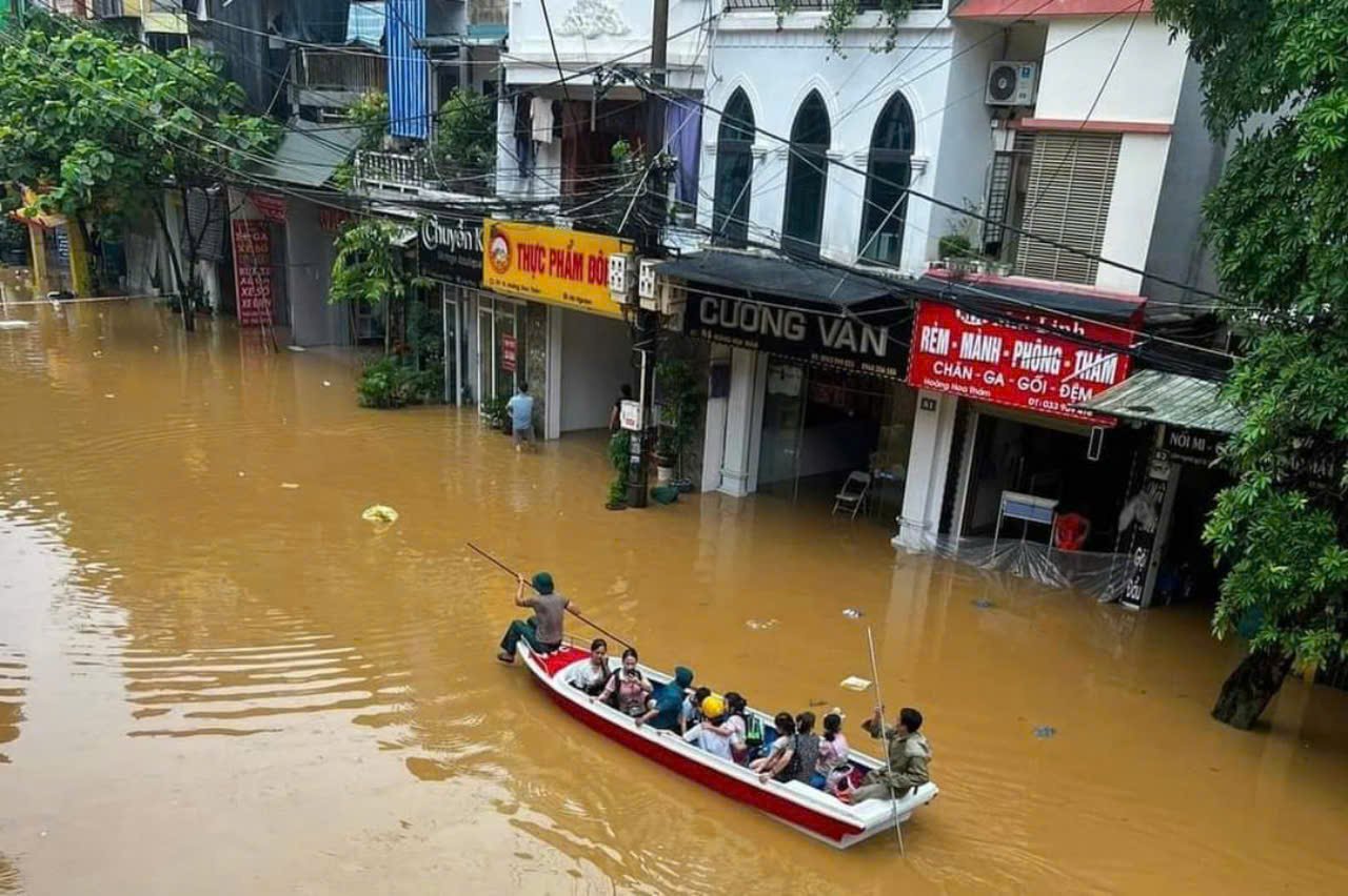 Thái Nguyên: Thuyền, xuồng cứu hộ hư hỏng, thiếu nghiêm trọng, nhiều người dân cầu cứu hỗ trợ- Ảnh 2.