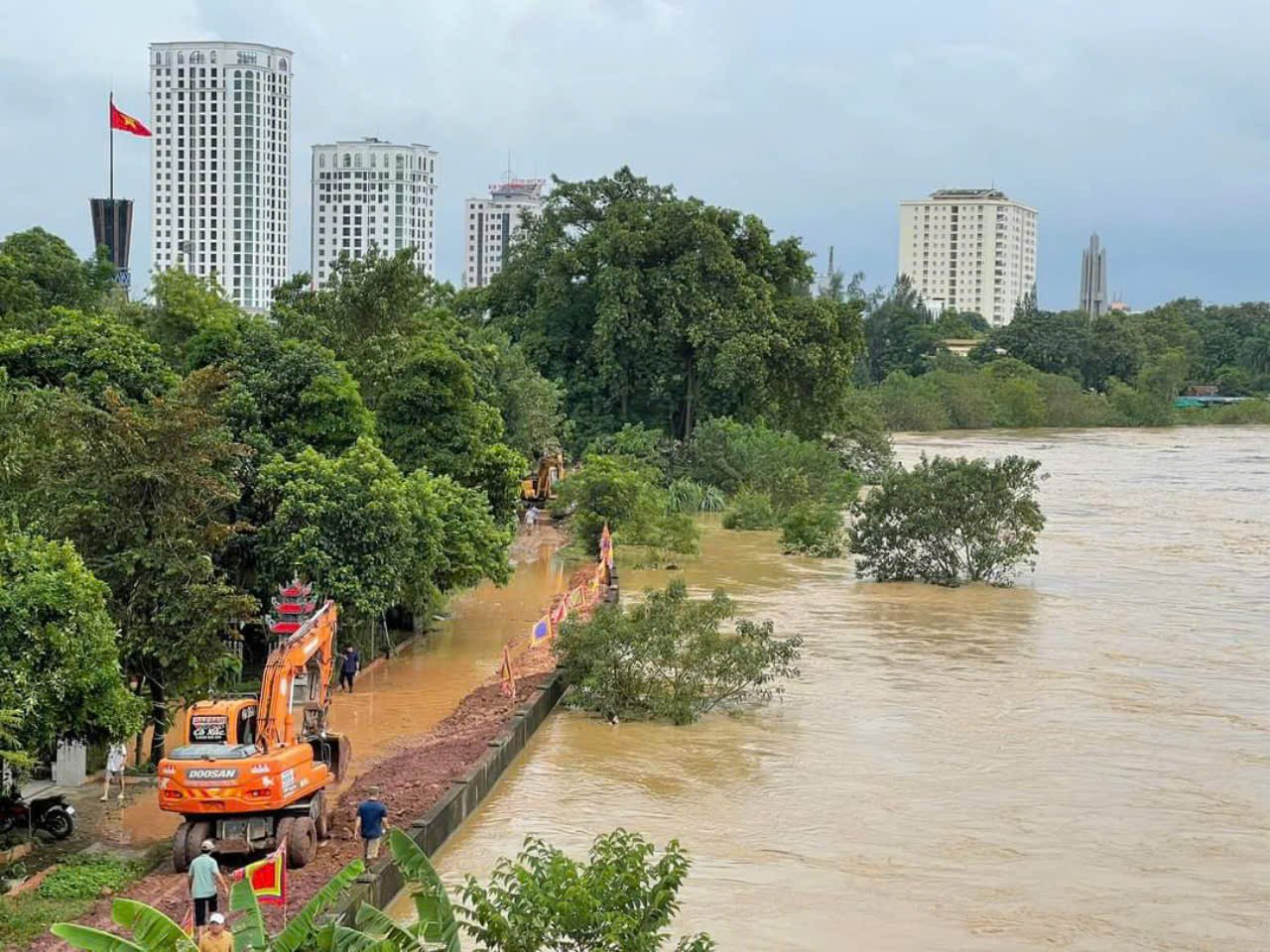 Đợt lũ ở Thái Nguyên được đánh giá là vượt qua kỷ lục cách đây 65 năm - Ảnh 4.