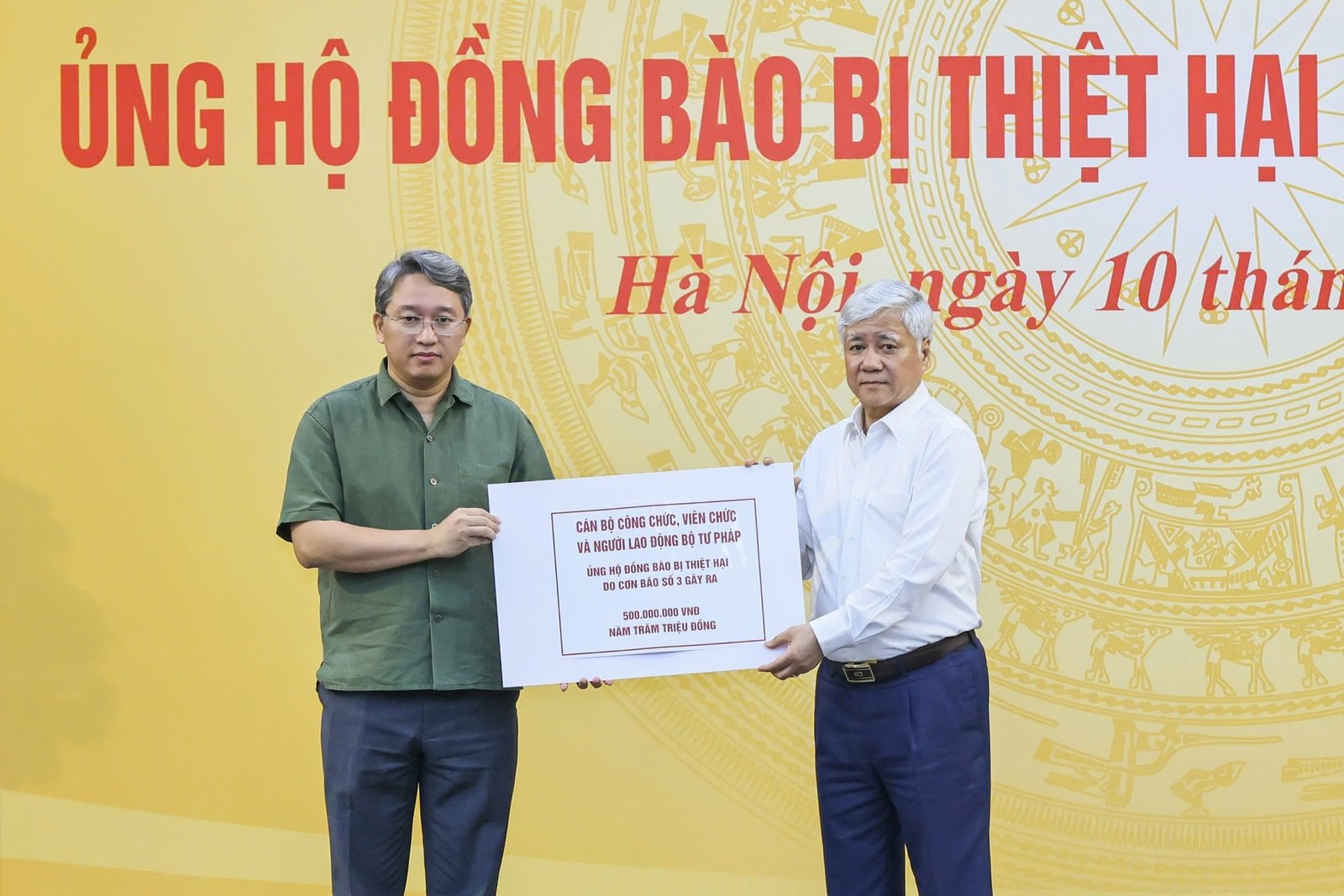 Tổng Bí thư, Chủ tịch nước Tô Lâm dự Lễ phát động ủng hộ đồng bào bị thiệt hại do bão số 3- Ảnh 11.