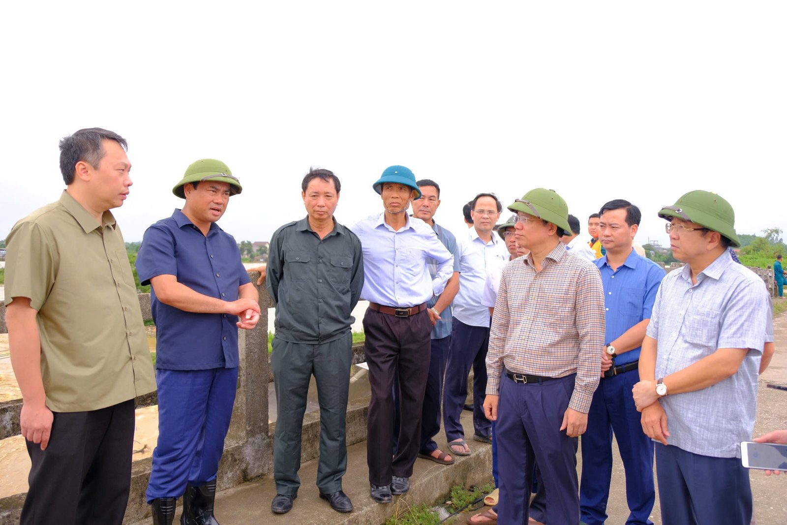 Bí thư Tỉnh ủy Thái Nguyên: Người dân vùng lũ đều được sơ tán đến nơi an toàn, đảm bảo đủ nhu yếu phẩm - Ảnh 1.