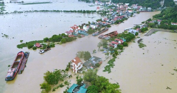 Ninh Bình: Cảnh báo sông Hoàng Long đạt đỉnh lũ trên mức báo động 3